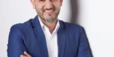 Artin Papanian nowym SVP Road Restraint Systems