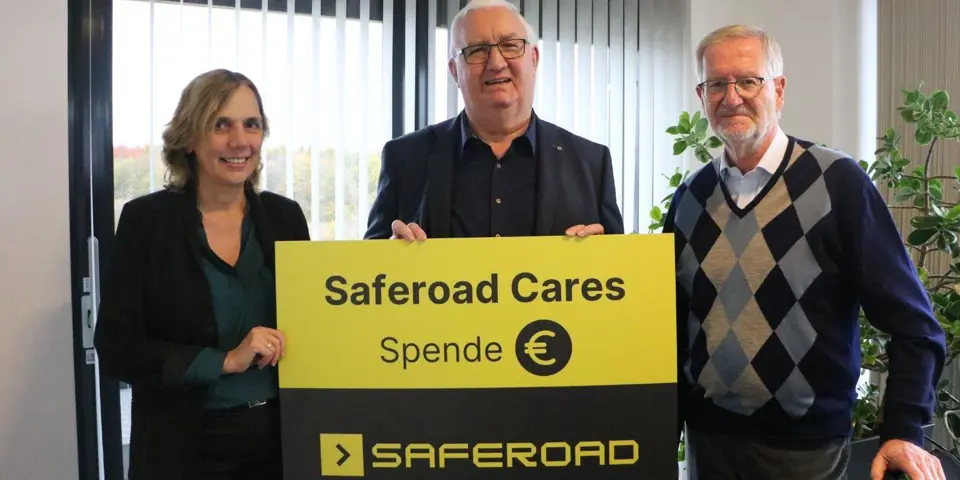 (From left to right: Monika Reichmann, Friedhelm Simon, Dr. Andreas Wechsung)