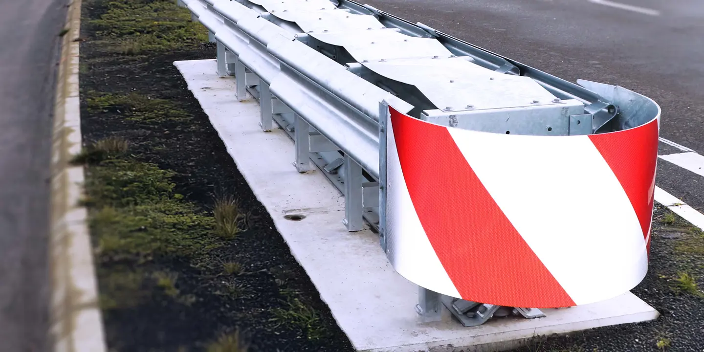 CrashGuard Anpralldämpfer – modulares System mit ASI A Klassifizierung für 110 km/h und schnellen Reparaturmöglichkeiten